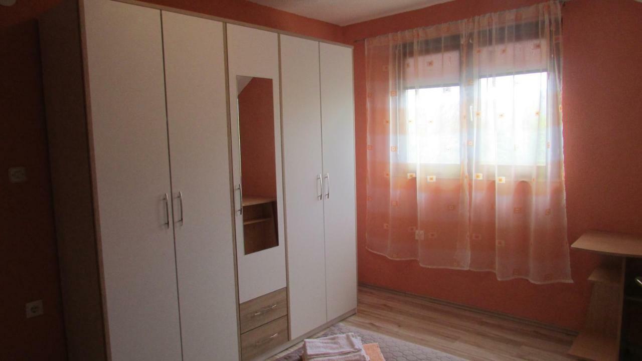 Apartman Franjicic Korenica Zewnętrze zdjęcie